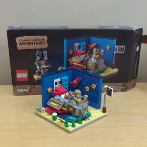 LEGO Cosmic Cardboard Adventures Set - Built